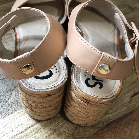 Circus by Sam Edelman Sandals - Picture 6 of 8